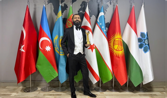 Akif Manaf’a Küresel Bilinç ve Barış Ödülü takdim edildi