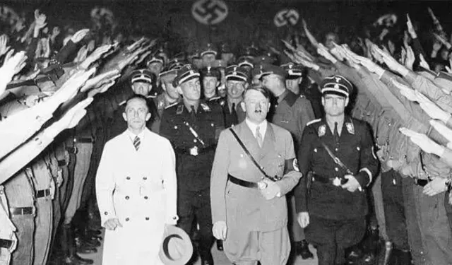 Almanya’da yeni arama motoru ailelerin Nazi geçmişini ortaya çıkarıyor