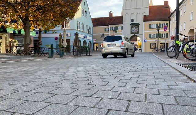 Avrupa’nın caddelerini Kınık taşı süslüyor