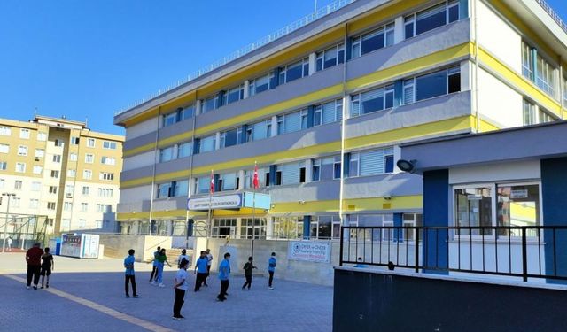 ‘Okullara kadrolu ve liyakatli güvenlik şart’