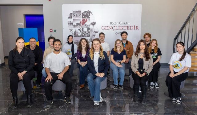 Başkan Mutlu, Ferdi Zeyrek Gençlik Merkezi’nde gençlerle buluştu