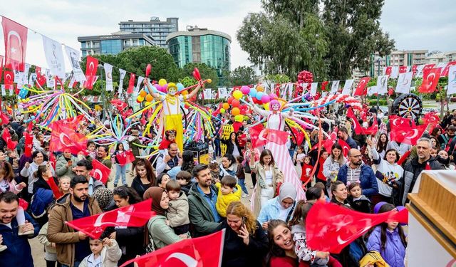 Bayraklı’da bayram coşkusu bir haftaya yayıldı