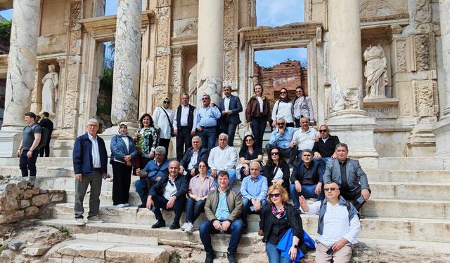 Bornova Muhtarlar Akademisi tamamlandı: Selçuk’ta tarih ve motivasyon buluşması