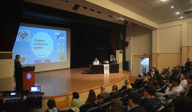 Ege Üniversitesi’nde otizm farkındalığı: Bilimsel gerçekler masaya yatırıldı