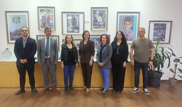 İzmir'de 2 belediyede sosyal denge tazminatı için imzalar atıldı