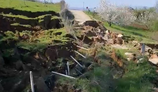 Heyelan felaketi: Yol ulaşıma kapandı!