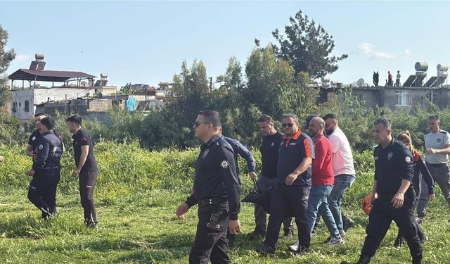 Irmakta kimliği belirsiz ceset bulundu