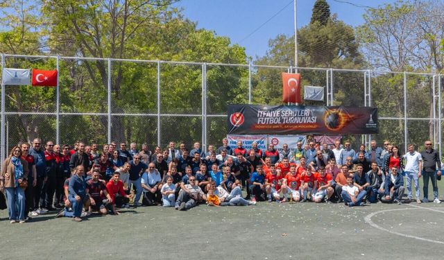 İtfaiyecilerden anlamlı turnuva: “Görevde birlik, sahada mücadele”