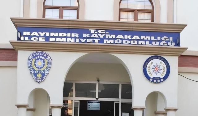 İzmir Bayındır’da polise bıçaklı saldırı: 3 polis yaralandı, 4 şüpheli gözaltında