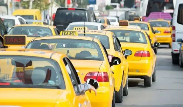 İzmir'de 100 yeni taksi plakası için takvim ilerliyor