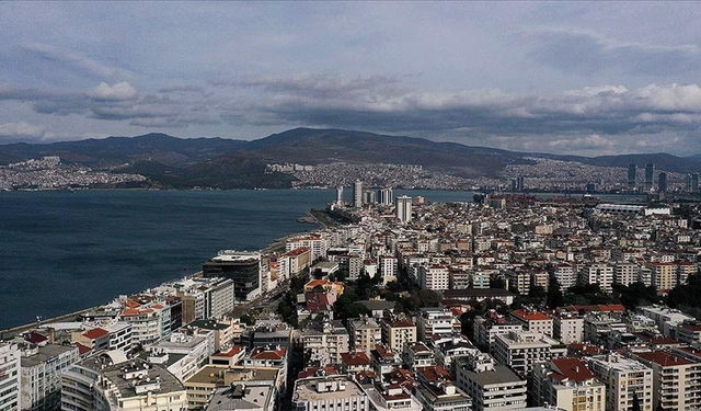 İzmir’de nüfus artarken çocuk oranı son 5 yılda düştü