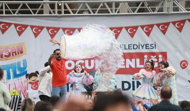 Karabağlar’da Çocuk Şenliği tüm ilçeyi sardı