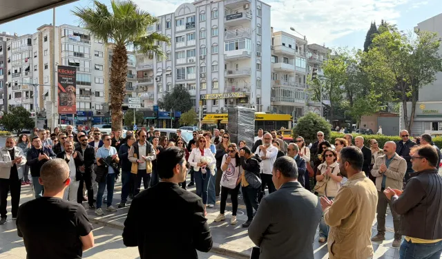 Karşıyaka Belediyesi'nde 455 memur iş bırakma eylemi yaptı