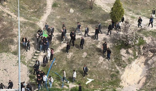 Kayıp genç dağlık alanda ölü bulundu