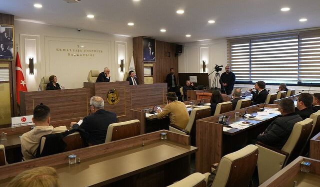 Kemalpaşa Belediyesi’nde Nisan mesaisi: Faaliyet raporu onaylandı