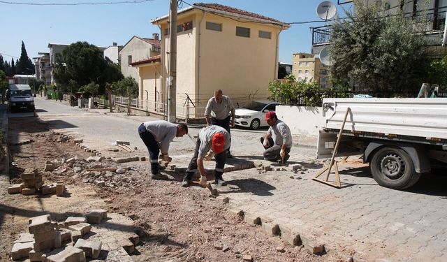 Kemalpaşa'da yol çalışmaları hız kazandı
