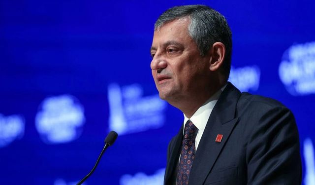 Konak’ta gençlik yatırımı hayata geçti: Özel'den 'İzmir' mesajları!