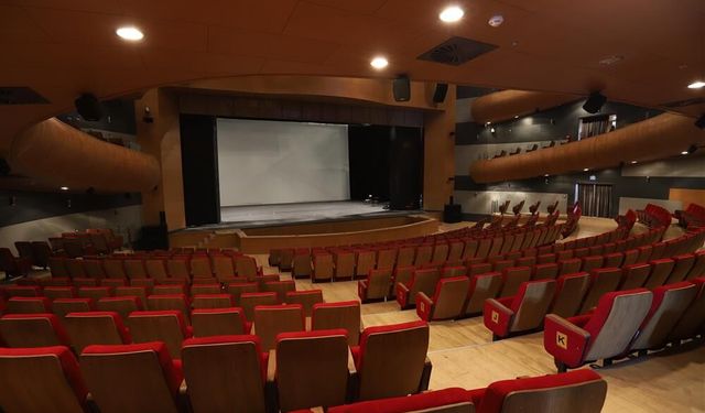 Opera, tiyatro, konser: İzmir’de dolu dolu bir kültür haftası