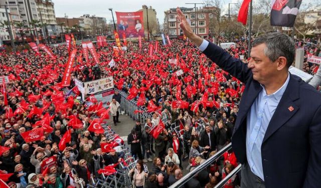 CHP’nin “Millet İradesine Sahip Çıkıyor” mitinglerinin 103’üncüsü Kütahya’da düzenlendi