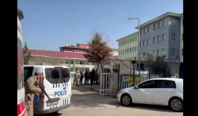 Lisede pompalı tüfekle 16 kişiyi yaralayan saldırgan yaşamına son verdi