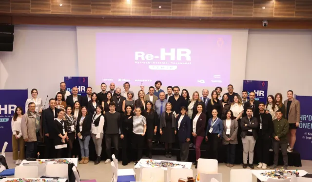 Re-HR etkinliği İzmir’de yapıldı: İK’da Dijital Dönüşüm ve Yapay Zekâ masaya yatırıldı