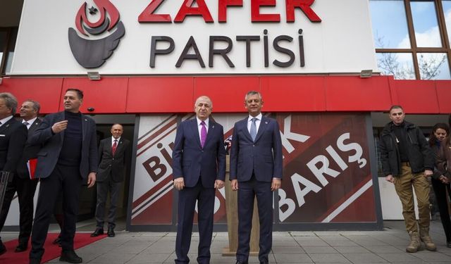Özgür Özel’den Özdağ ziyareti sonrası sert mesajlar: Türkiye’de siyaset yargı baskısı altında