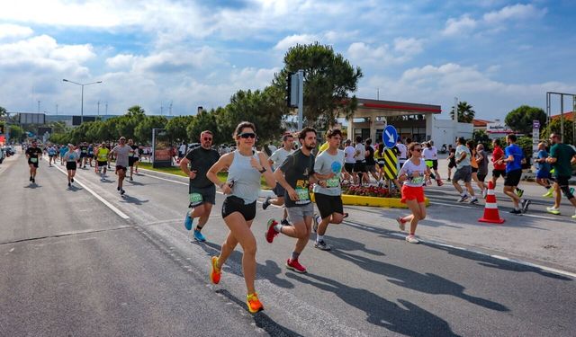 Salomon Çeşme Yarı Maratonu için geri sayım başladı