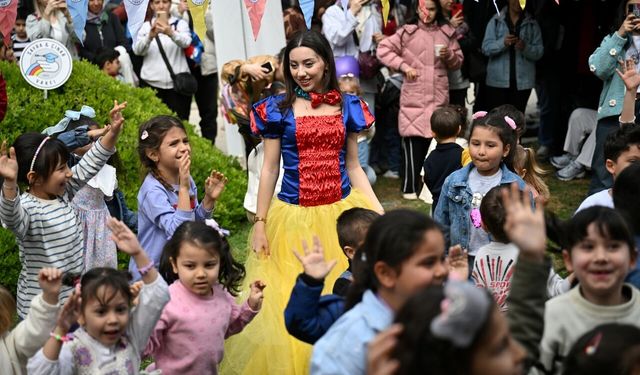 Sayra ve Çınar’ın anısı, Bornovalı çocukların neşesiyle yaşadı