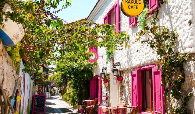 Sığacık dünya sahnesine hazırlanıyor: “En İyi Turizm Köyü” adayları arasında