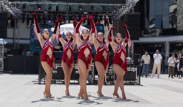Yaşar Üniversitesi’nde bahar coşkusu: Sınavlar öncesi şenlik morali