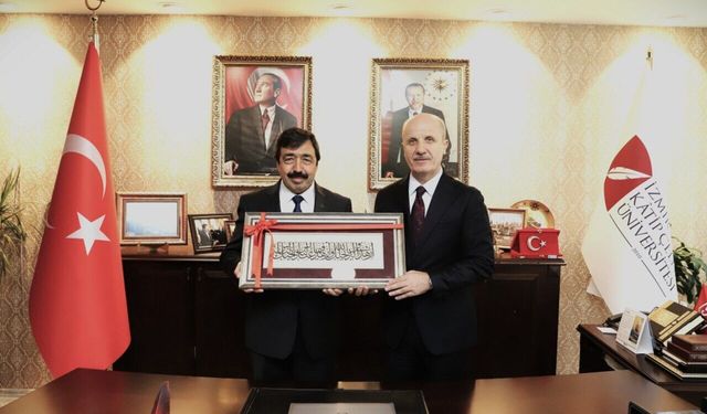 YÖK Başkanı, İKÇÜ'yü ziyaret etti