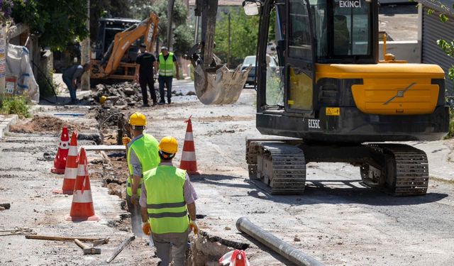 Bayraklı’da 6 mahallede içme suyu hattı yenileniyor
