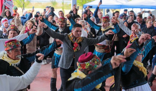 Aliağa’da Hıdırellez coşkusu: Yörük kültürü sahneye taşındı