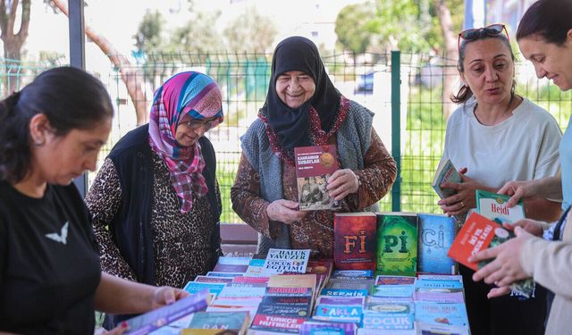Buca’da "Kitap Değişim Günleri" ile kültürel bağ kuruluyor