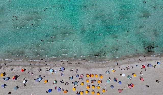Çeşme’de bayram yoğunluğu: Nüfus 1 milyona yaklaştı