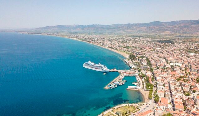 Dikili, 46 taşınmazına yeni kiracılarını bekliyor