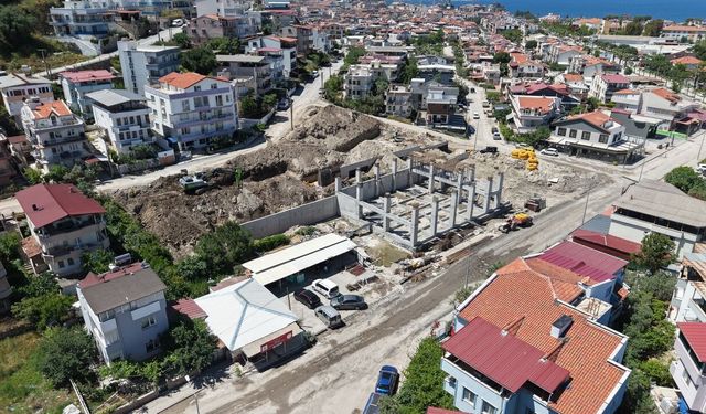 Dikili’de yeni itfaiye binası yükseliyor