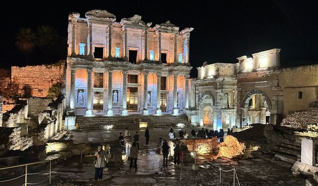 Efes’in gece büyüsü gençlerle buluşacak