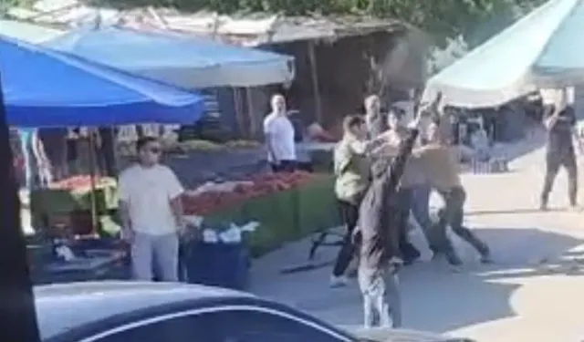 İzmir Foça'da pazarcılar arasında silahlı kavga çıktı: 7 kişi gözaltına alındı