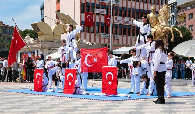 Başkan Pehlivan: "Gençlik varsa gelecek vardır"