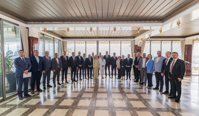 Güç: İktidara hazırız, erken seçime kilitlendik!
