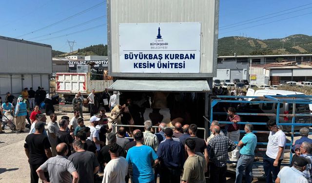 Bornova Işıkkent'teki kurban kesim alanında yoğunluk oluştu