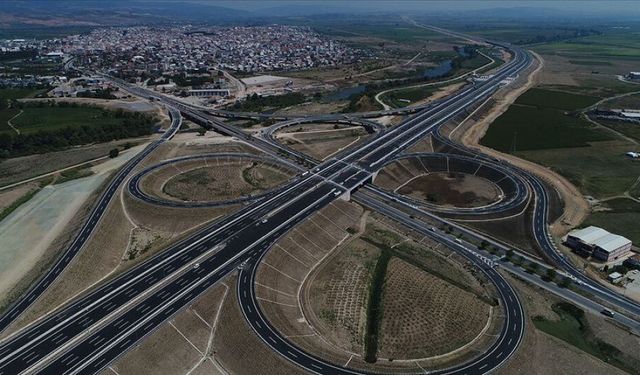 İzmir Çevre Yolu ücretli mi olacak? KGM’den net açıklama!