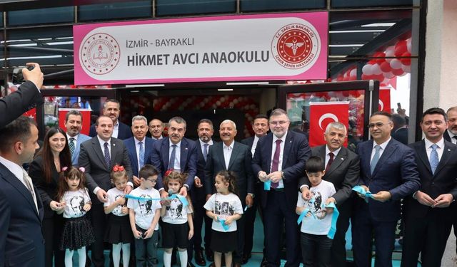 İzmir'de Bayraklı Hikmet Avcı Anaokulu hizmete açıldı