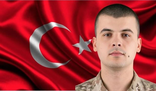 İzmir’de görev sırasında hayatını kaybeden 20 yaşındaki asker toprağa verildi