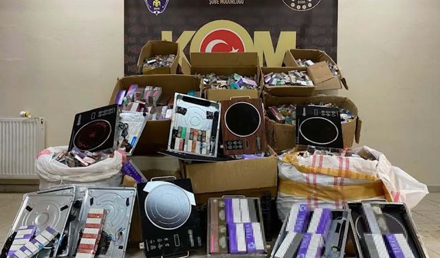 İzmir’de nefes kesen operasyon: Isıtıcı içine saklanan sigara sevkiyatı ortaya çıktı