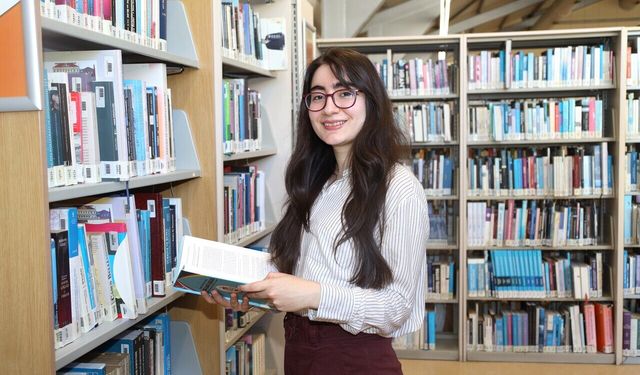 İzmirli Berra’nın ‘Oxford’ gururu