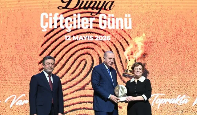 İzmirli kadın çiftçi Nermin Salı Kızılöz’e Cumhurbaşkanı Erdoğan’dan ödül