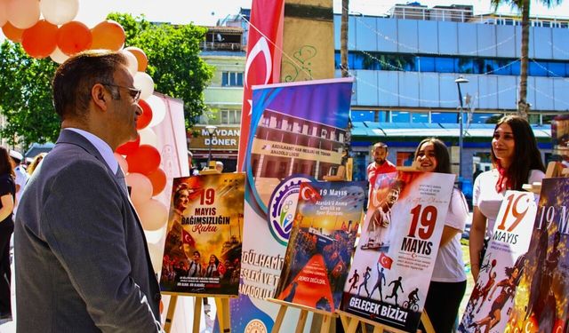 Konak Meydanı’nda “19 Mayıs ve Bağımsızlık Ruhu” sergisi açıldı