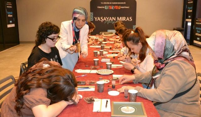 Manisa'da Türkiye Kültür Yolu Festivali kapılarını açtı